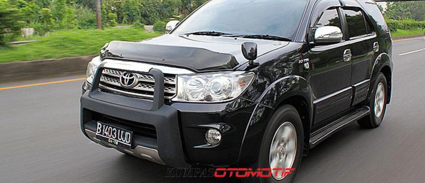 Merasakan Kenyamanan "SUV 2 Alam" di Perkotaan