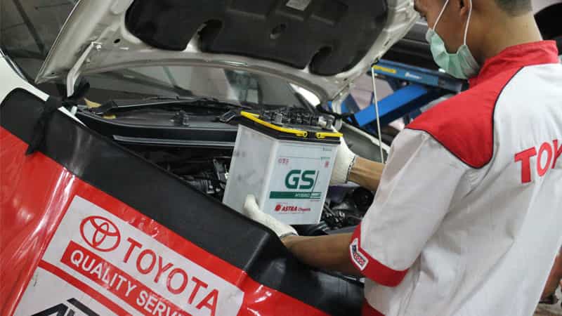 Perbedaan Aki Kering dan Aki Basah, Mana yang Lebih Baik? | PT. Toyota