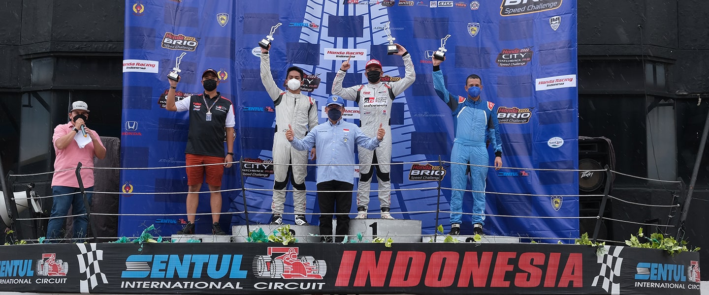TOYOTA GAZOO Racing Indonesia Sapu Bersih Poin Maksimal di Seri Pembuka Kejurnas ITCR Max 1.600 dan Raih Podium Ketiga Kejurnas ITCR 1.200