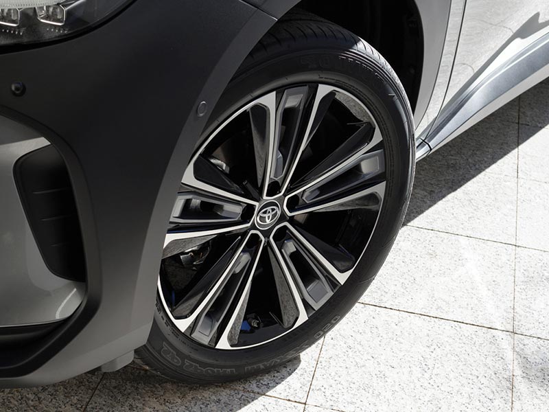 18 Inch Alloy Wheel