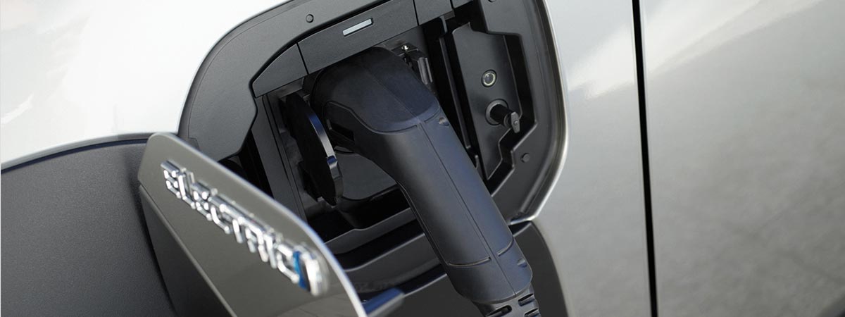 performance4 1200x450.jpg (1200×450)