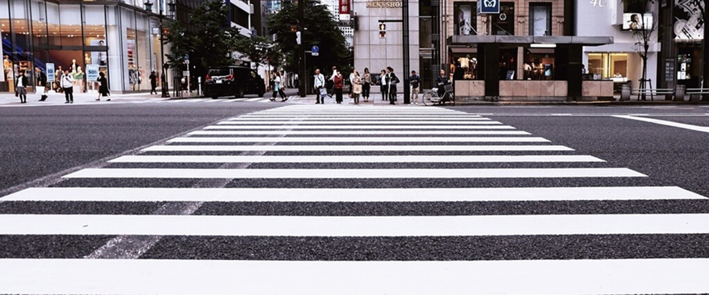 Sejarah dan Fungsi Marka Jalan Zebra Cross, Patuhi Untuk Keselamatan Pejalan Kaki