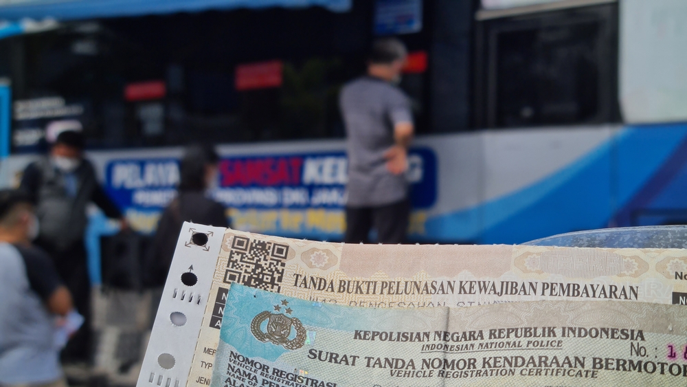 Simulasikan Pengeluaran Pajak Kendaraan dengan Memahami Cara Menghitung Pajak Mobil Hybrid