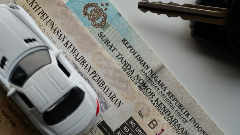 Panduan Lengkap Mengelola Keuangan Lewat Cara Menghitung Pajak Mobil Hybrid