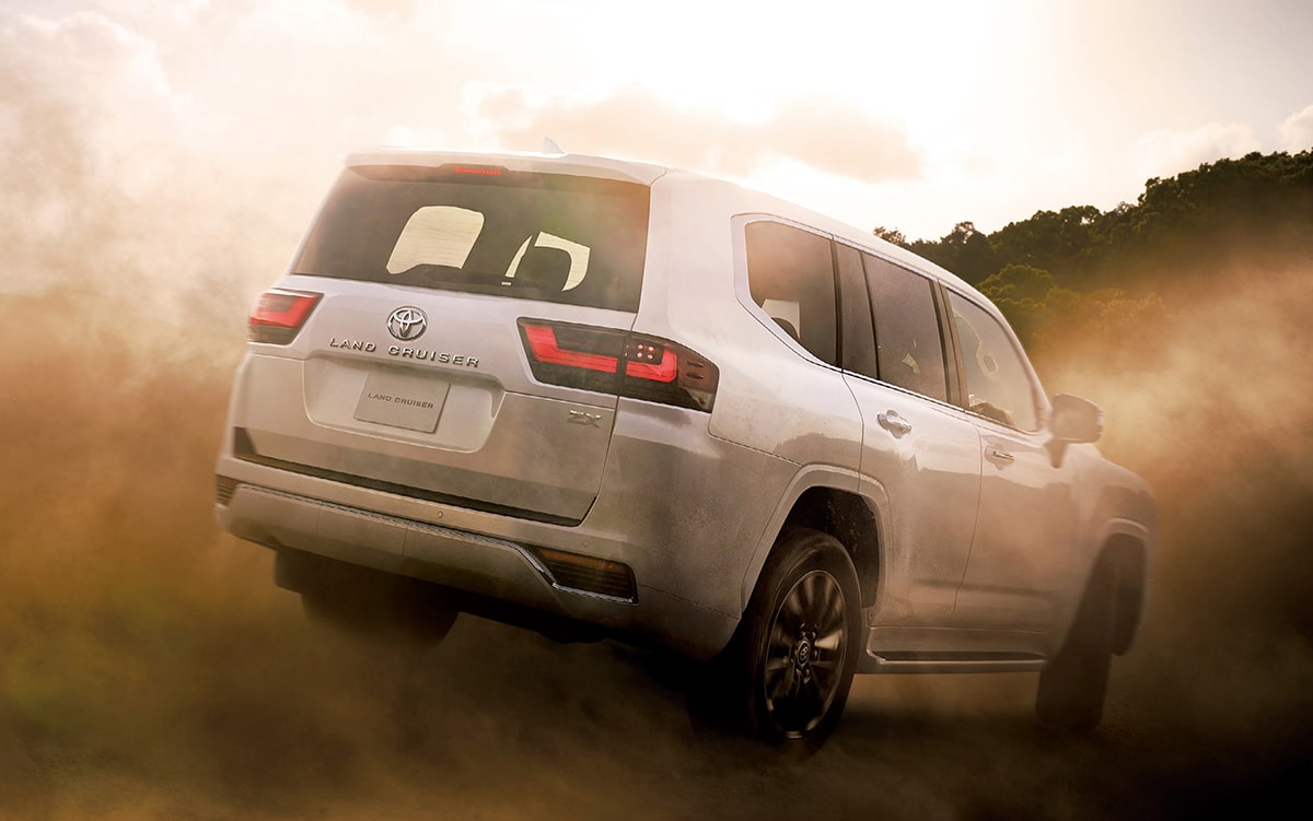 Toyota Land Cruiser Seri-300 Resmi Diluncurkan, Hadirkan Pengalaman